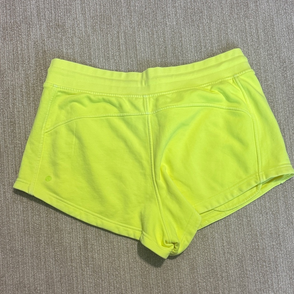 Lululemon Inner Glow High-Rise Short 3" Inseam Woman's Size 12 Neon Yellow - Picture 6 of 9
